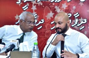 ހައުސިން މިނިސްޓަރަކަށް ފާރިސް މައުމޫން، އެމްޑީޕީގެ ތެރޭގައި ނުރުހުން! thumbnail image