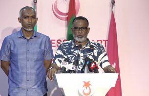 ބިރު ދައްކައިގެން މުއިއްޒު ކުރައްވަމުން ގެންދަވާ މަސައްކަތް ހުއްޓައެއް ނުލެވޭނެ: އަދުރޭ thumbnail image