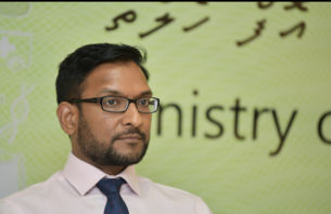 އަންނަ އަހަރުގެ ފުރަތަމަ ކުއަރޓަރގައި ރާއްޖެއަށް ވެކްސިން ލިބޭނެ ކަމަށް ލަފާ ކުރެވޭ: ޑރ ޝާހު thumbnail image