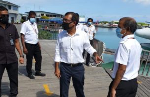 ޗުއްޓީއަށް ފަހު މާލެ ވަޑައިގެން، ރައީސް ނަޝީދު ކަރަންޓީނަށް thumbnail image