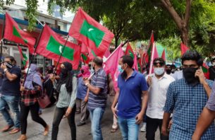 އިދިކޮޅު މުޒާހަރާގެ ތެރެއިން މިއަދު ހަތަރު މީހަކު ހައްޔަރު ކުރި thumbnail image