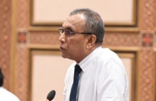 "ބަދަލު ދޭން ޖެހެނީ ކޮންބައެއްގެ ސަބަބުންތޯ ބަލައި، ފައިސާ ހޯދަން ޖެހޭނީ އެމީހުން އަތުން" thumbnail image