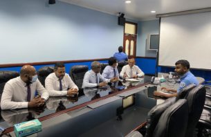 އޯޑިއޯތަކުގެ މައްސަލަ: އަނެއްކާ ވެސް އިދިކޮޅުން ފުލުހުންނާ ބައްދަލުކޮށްފި thumbnail image