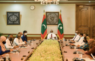 ކޮވިޑް-19ގެ ހާލަތާ ގުޅޭ ގޮތުން ވަޒީރުންގެ މަޖިލީހުގައި މަޝްވަރާކުރައްވައިފި thumbnail image