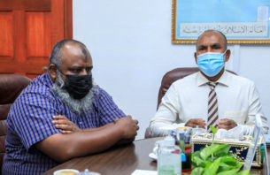 ފޮތްތަކުގައި ހުންނަ ޤުރުއާނުގެ އާޔަތްތަކުގައި ކުށް ހުރޭތޯ ބެލުމަށް ކޮމިޓީއެއް thumbnail image