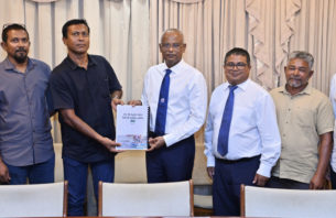 މަސްވެރިންގެ ކަންބޮޑުވުންތައް ރައީސްއާ ހިއްސާކޮށްފި thumbnail image