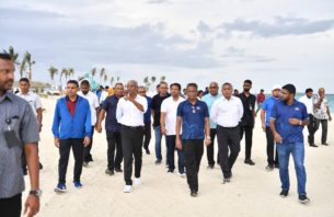 ދަތުރުދާ ރަށުގެ މަސައްކަތް ރައީސް ބައްލަވައިލައްވައިފި thumbnail image