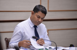 ލިވާތުގެ ތުހުމަތާއެކު ނާޝިޒްގެ ރައްދެއް: ހަޤީޤަތާ ޚިލާފު ވާހަކަ ފެތުރުމަކީ ނަޝީދު އަލަށް ކުރާ ކަމެއް ނޫން thumbnail image