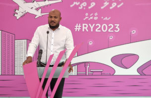 ބާރަށު ސްކޫލުގައި ދިވެހި ކިޔަވައިދެނީ އިންޑިއާ މީހެއް: ޝުޖާއު thumbnail image