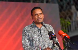 ރައްޔިތުން އައު މޫނަކަށް  ފުރުސަތު ދޭންޖެހޭ: ނާޒިމް thumbnail image