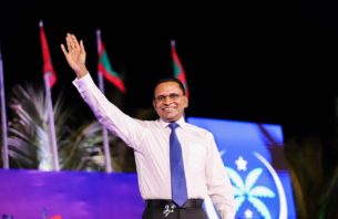 އެންމެންގެ ސަލާމަތަށްޓަކައި، މަރުގެ އަދަބު ތަންފީޒު ކުރަން ޖެހޭ: ނާޒިމް thumbnail image