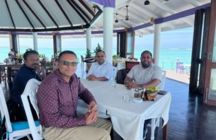 ޤާސިމްއާއި ނާޒިމްގެ ބައްދަލުވުމެއް މިއަދު ސަން އައިލެންޑުގައި ބާއްވައިފި thumbnail image