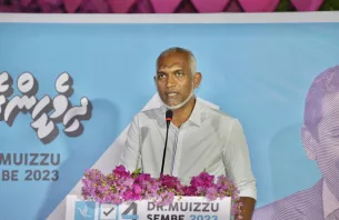 މުޢިއްޒުގެ ވައުދެއް: ގއ. އަތޮޅުގައި އިންޓަނޭޝަނަލް އެއާޕޯޓެއް އަޅައިދޭނަން thumbnail image