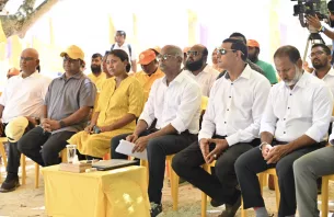 ރައީސް ޞާލިޙް މުޢިއްޒު އަށް: މެނިފެސްޓޯގައި "ތާކުންތާކު ޖެހޭ އެއްވެސް އެއްޗެއް ނެތް” thumbnail image