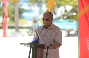 އިންޑިއާއިން އެކަނި ތިން ބިލިއަން ޑޮލަރުގެ ދަރަނި ވަނީ ނަގައިފައި: ރައީީސް ވަހީދު thumbnail image