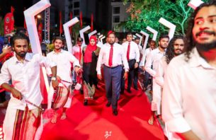 ޖޭޕީން ނިންމީ ރައީސް ޞާލިޙަށް ތާއީދު ކުރުމުގެ ބަދަލުގައި ވާދަ ކުރަން thumbnail image