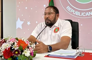 ޖޭޕީގެ ކޮންމެ މެންބަރަކަށްވެސް ބޭނުންވާ ކެންޑިޑޭޓަކަށް ތާއީދުކޮށް ވޯޓު ދެވޭނެ: ޤާސިމް thumbnail image