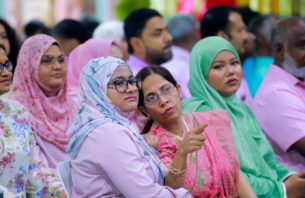 ކޮންމެ ހަތަރު މުދައްރިސުންގެ ތެރެއިން ތިން މީހުންނަކީ އަންހެނުން: މިނިސްޓަރު thumbnail image