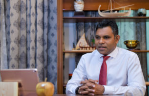 ފައިޞަލް ބޭނުންފުޅުވަނީ ސަރުކާރު ބަދަލު ވިޔަސް، ޤައުމަށް ޚިދުމަތް ކުރައްވަން thumbnail image