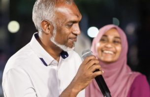 މުޢިއްޒުގެ ކެތްތެރިކަމަކީ އެހައި ކުރިއަރައި ދިޔަ އެއް ސަބަބު: ސާޖިދާ thumbnail image