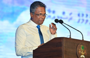 އާދަމް އާޒިމް އެމްޑީޕީގެ ޓިކެޓުގައި މާލޭގެ މޭޔަރު ކަމަށް thumbnail image