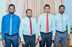 ފަރެސްމާތޮޑާ ކައުންސިލްގެ ކަންބޮޑުވުންތައް ނައިބު ރައީސަށް thumbnail image