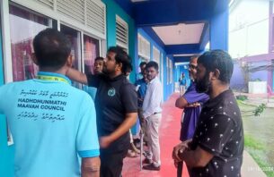 މާވަށު ކައުންސިލް ތަފާތު: ޓީޗަރުންނަށް ގާއިމުކޮށްދިނީ ކޮފީ ކޯނަރެއް، ދެން އެކުރަނީ ހުރިހާ ކްލާހެއް އޭސީ thumbnail image