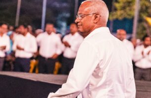 ބޭންކުގައި ފައިސާ ހުރި ކަމާ މެދު ސުވާލު އުފައްދައިފި thumbnail image