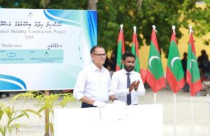 ކައުންސިލްތައް އިމާރާތްކުރާާ މަޝްރޫއުގެ ދަށުން އެންމެ ފުރަތަމަ ބިންގާ އެޅީ މަޑުއްވަރީ ކައުންސިލްގެ thumbnail image