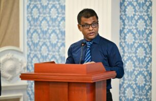 މި އަހަރު ނިމުމުގެ ކުރިން ރާއްޖޭގައި ހުރިހާ ރަށެއްގައި ލެބޯޓަރީގެ ހިދުމަތް ލިބޭނެ: މިނިސްޓަރު thumbnail image