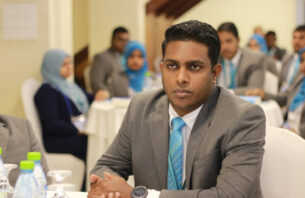 ޑިވެލޮޕްމަންޓް ބޭންކުގެ ބޯޑު މެމްބަރުކަމުގެ މަގާމުން އަހްމަދު އަލީ އިސްތިއުފާ ދެއްވައިފި thumbnail image