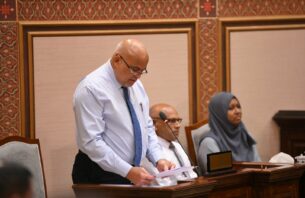 ލޯނު ދައްކަނީ 40 އިންސައްތަ ދަރިވަރުން، ފައިސާ ހޯދުމަށް ގޮތްތަކެއް ރާވަނީ thumbnail image