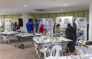 ސްޓެލްކޯއިން އަންހެން އިލެކްޓްރިޝަނުން ތަމްރީނުކުރާ ކޯސް 16 ބައިވެރިއަކު ފުރިހަމަކޮށްފި thumbnail image