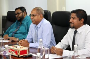 ކައުންސިލުތަކުގެ އިންތިހާބު އޭޕްރީލް ގައި ބޭއްވޭތޯ ބަލަނީ thumbnail image