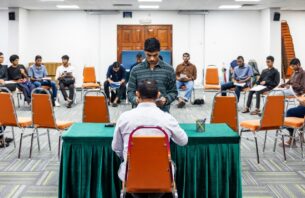 ޒުވާން ހަތީބުން ޕްރޮގްރާމުގެ ތިން ވަނަ ބުރުގެ އިންޓަވިއު ފަށައިފި thumbnail image