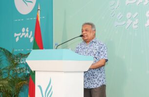 މިދިޔަ ވެރިކަމުގައި ސަރުކާރުގެ ކުންފުނިތަކުން 10 ބިލިއަން ރުފިޔާ ވަގަށް ނެގި: ސަލީމް thumbnail image