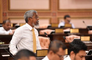 ބޮޑުކަންނެލި މަސްވެރިން ބާނާ މަސް ނުކިރޭ ކަމަށް ބުނެ މަޖިލިހަށް ކުއްލި މައްސަލައެއް thumbnail image