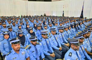ބޮޑުކުރެވުނު މުސާރަ ދަނީ ދެމުން: ޕޮލިސް thumbnail image