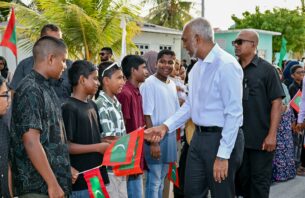 ރައީސް، ބ. އަތޮޅަށް ކުރެއްވި ދަތުރުފުޅު ނިންމަވާލައްވައިފި thumbnail image
