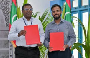 ކަމަދުއަށް ސީޕްލޭންގެ ހިދުމަށް ފަށަން އެއްބަސްވުމެއްގައި ސޮއިކޮށްފި thumbnail image