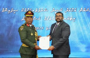 ސިފައިންގެ ހިދުމަތުން ބްރިގޭޑިއާ ނަޝީދު ރިޓަޔާކުރައްވައިފި thumbnail image