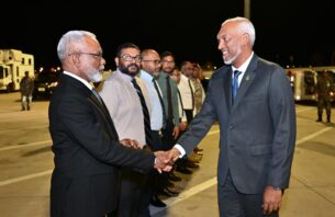 އިސްލާމީ ގައުމުތަކުގެ ކުއްލި ސަމިޓަކަށް ރައީސް ގަތަރަށް ފުރާވަޑައިގެންފި thumbnail image