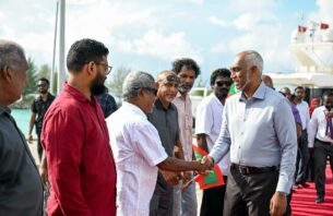 އަންނަ އަހަރު މަޑިފުށީގައި ހައުސިން ޔުނިޓް މަޝްރޫއެއް ފަށަން ރައީސް ވައުދުވެވަޑައިގެންފި thumbnail image