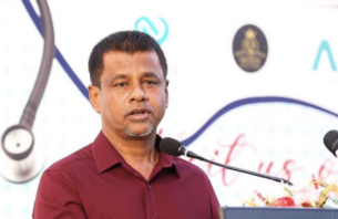 މުޅި މުޖުތަމަޢުގެ އެއްބާރުލުން ލިބިގެން ނޫނީ ސިއްޙީގޮތުން ދާންބޭނުންވާ މަންޒިލަކަށް ނުދެވޭނެ: ސިއްޙީ ވަޒީރު thumbnail image