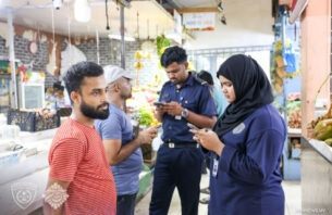 އަތުލައިގަންނަ ބިދޭސީން ޑީޕޯޓްކުރުމުގެ ބަދަލުގައި، ޤަވާއިދާއި އެއްގޮތަށް މަސައްކަތްކުރުމުގެ ފުރުޞަތު ދޭނަން thumbnail image