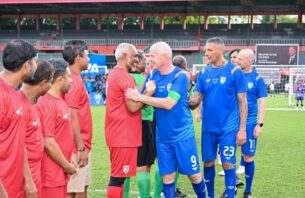 ރައީސް މުއިއްޒު އާއި ފީފާގެ ރައީސް ފޯރިގަދަ މެޗެއް ކުޅެފި thumbnail image