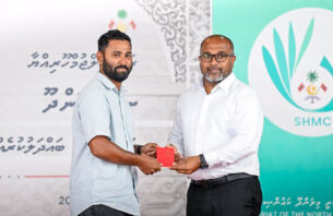 މިދިޔަ މަހު އަތޮޅު ތެރޭގައި 1000އެއްހާ މީހުން ޕާސްޕޯޓު ހެއްދި thumbnail image