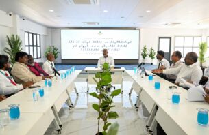 ތުލުސްދޫއަށް އެހެން ރަށްރަށުން މީހުން ބަދަލުކުރާނީ އެ ރަށުގެ މީހުންނަށް ބޯހިޔާވަހިކަން ހަމަޖައްސާފައި: ރައީސް thumbnail image