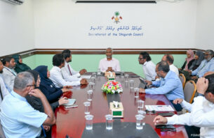 ދިގުރަށުގައި ކޮންވެންޝަން ސެންޓަރަކާއި ޑޮލަރު އޭޓީއެމްއެއް ބަހައްޓައިދޭނަން: ރައީސް thumbnail image
