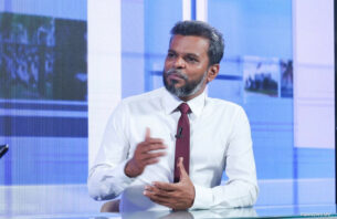 "ބޮޑެތި ބަލިތައް ހުންނަ މީހުންނަށް ޙައްޖު ވީޒާ ނުދިނުމަށް ސައުދީ ސަރުކާރުން ވަނީ ނިންމާފައި" thumbnail image